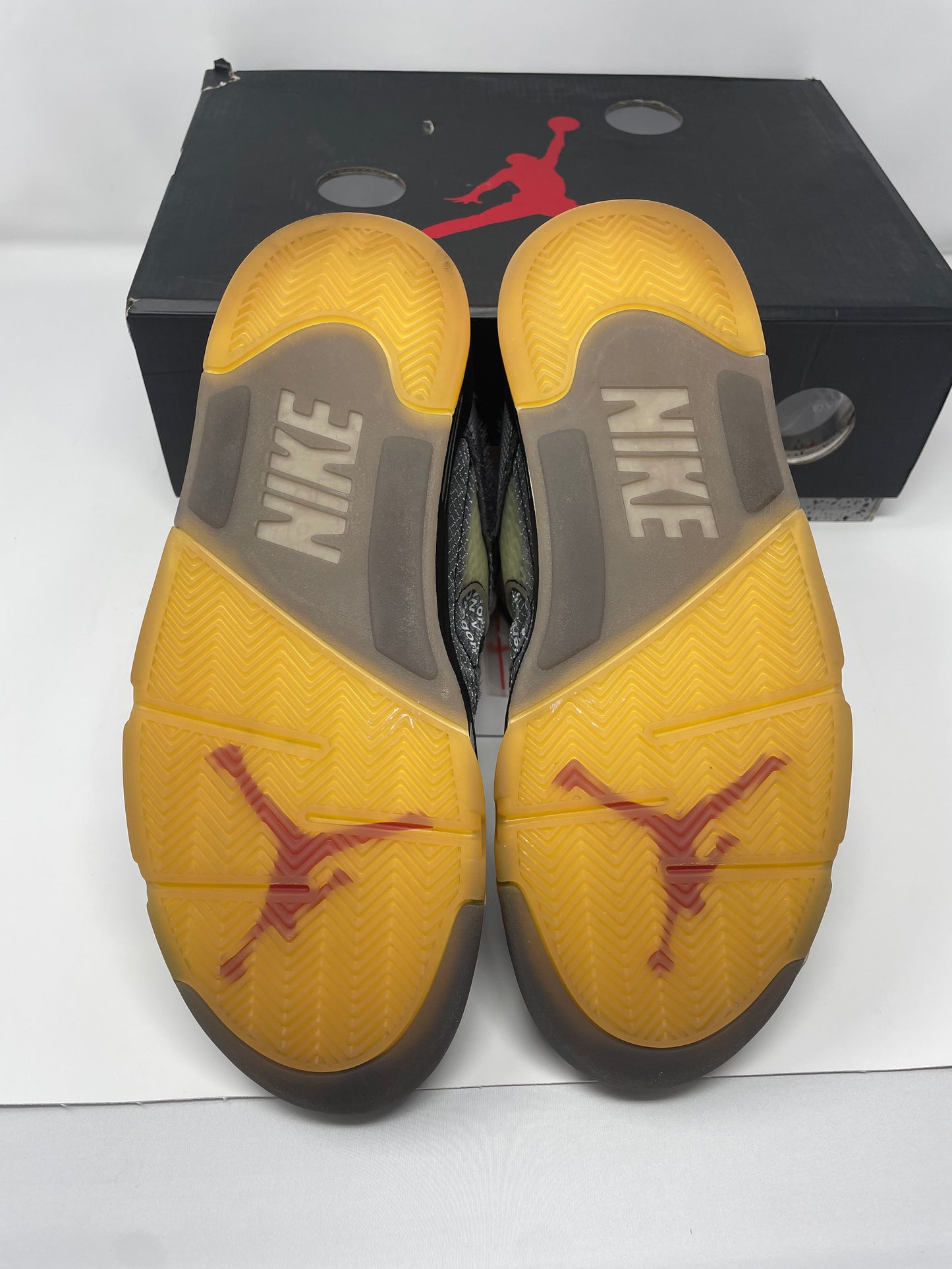 Off White Jordan 5 Muslin